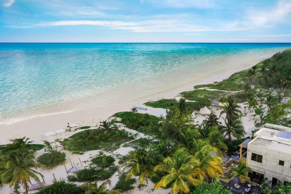Casa Maya Kaan the beach and jungle strip seen from above — Tulum, Mexico