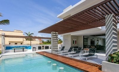 Villa Carrera