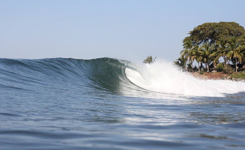 el faro surf break