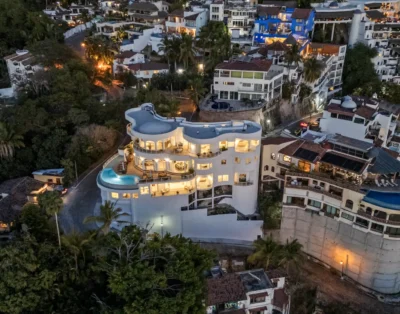 Casa Paakat