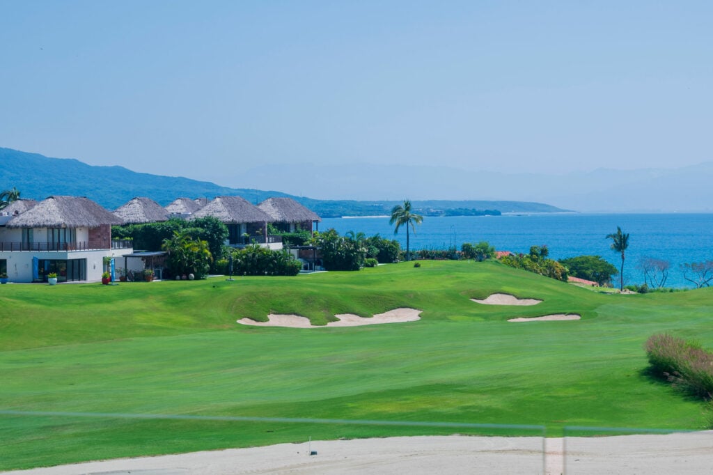 Condo Bahia Tau Residences golf fairway, sand traps and ocean — Punta Mita Nayarit, Mexico
